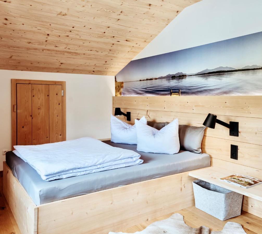 Ferienwohnung Chiemseealpenblick Брайтбрунн-ам-Кімзе Екстер'єр фото