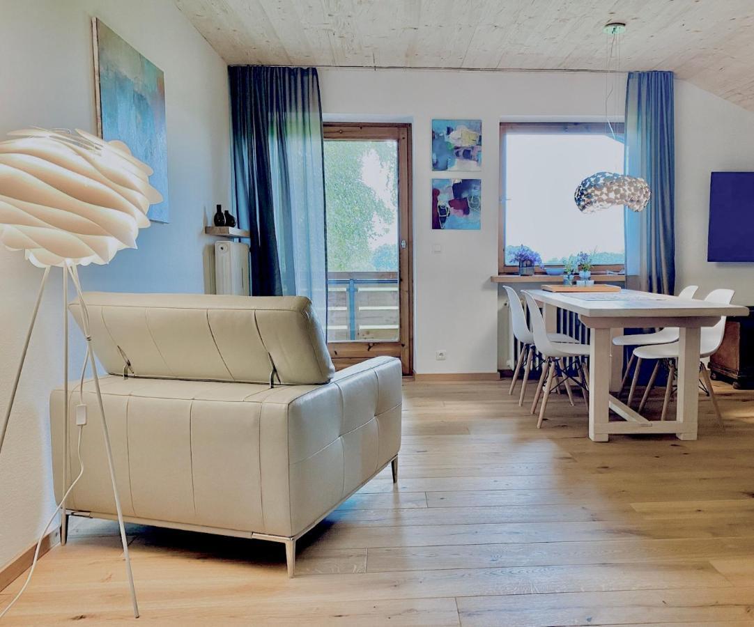 Ferienwohnung Chiemseealpenblick Брайтбрунн-ам-Кімзе Екстер'єр фото